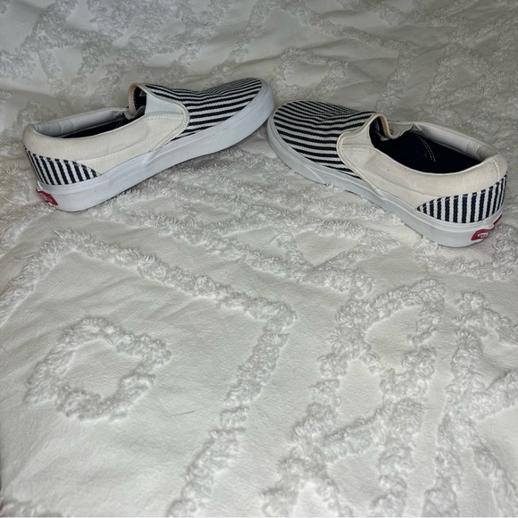 Vans Classic Slip On Stripped Black and White Women's 9.5 - Picture 4 of 6